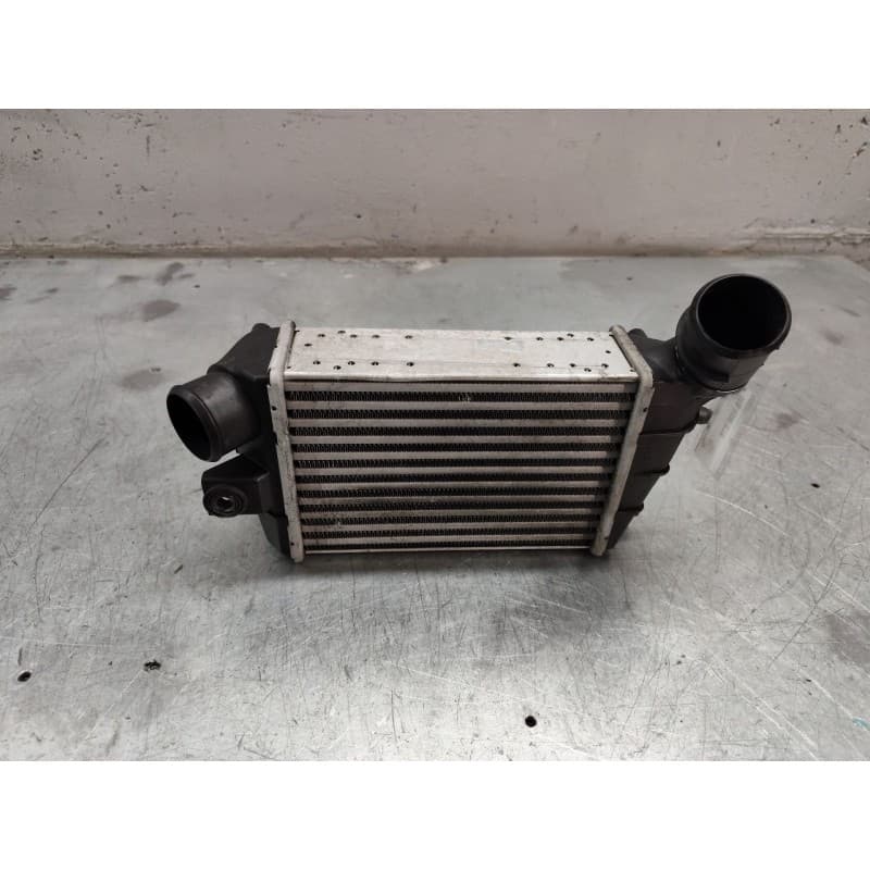 Recambio de intercooler para alfa romeo gt (125) 1.9 jtd 16v 150/ distinctive referencia OEM IAM - Negro