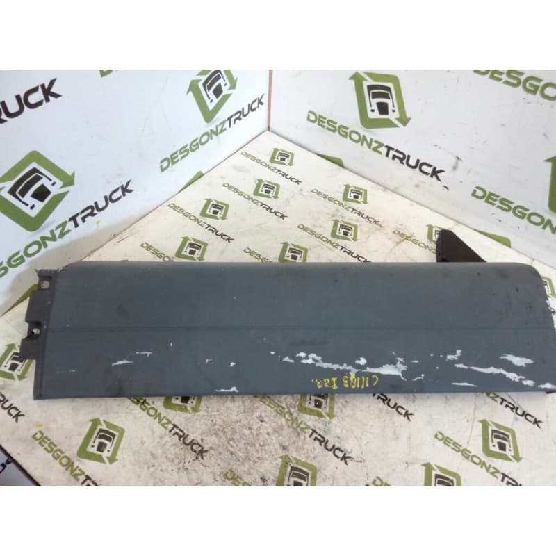 Recambio de moldura trasera cabina para man tg - a 26.430 fg fnlc 6x2 (e2) l referencia OEM IAM 81615100552 PARTE IZQUIERDA - Blanco
