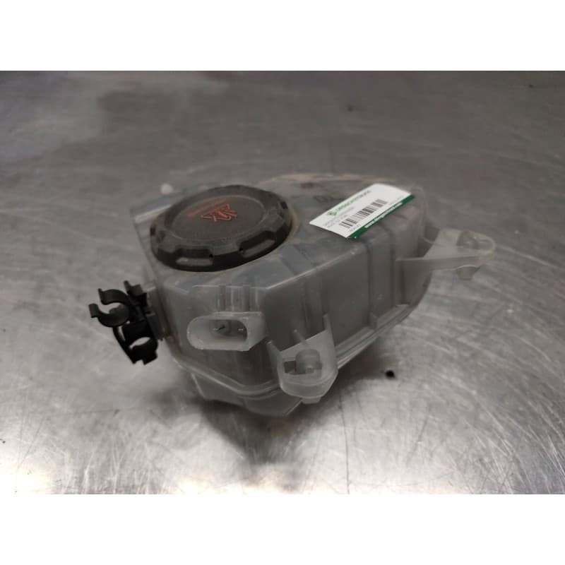 Recambio de deposito expansion para audi q3 (f3b) 35 tdi quattro referencia OEM IAM 5WA121407G - Blanco