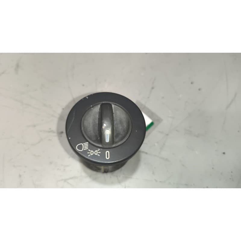Recambio de mando luces para man tg-m 18.290 6.9 diesel referencia OEM IAM 81255250193 - Blanco