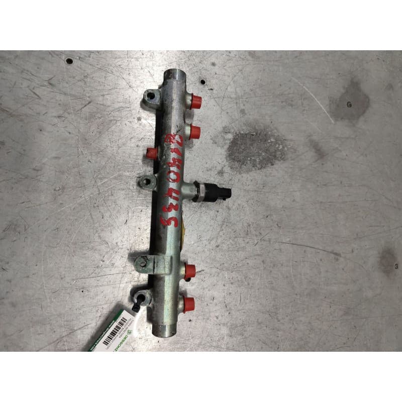 Recambio de rampa inyectora para peugeot boxer autobús (230p) 2.8 hdi referencia OEM IAM 0445224009