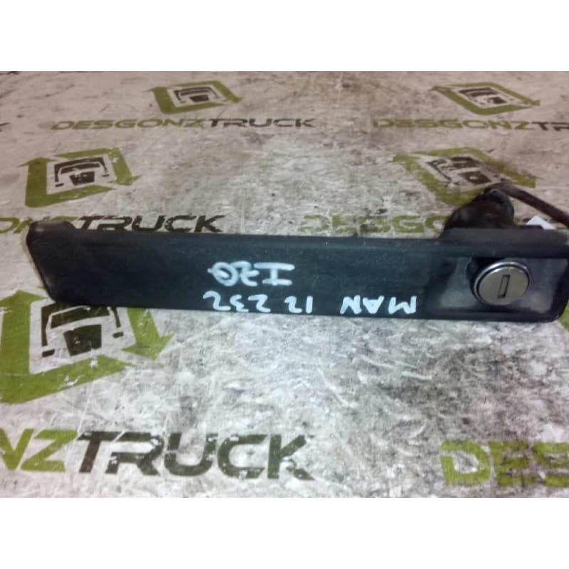 Recambio de maneta exterior delantera izquierda para man m 90 12.232 169/170 kw fki bat. 3200 pma11.8 170 kw tráfico urbano refe