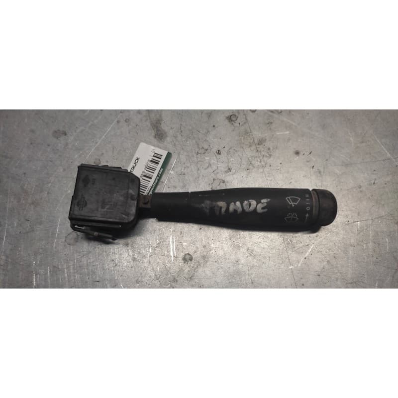 Recambio de mando limpia para nissan trade 100 chasis cabina referencia OEM IAM