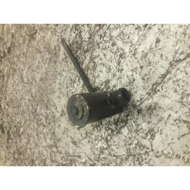 Recambio de bomba limpia para mitsubishi l 200 (k6/7) 2500 td american spirit (4-ptas.) referencia OEM IAM 2 PINS - Verde