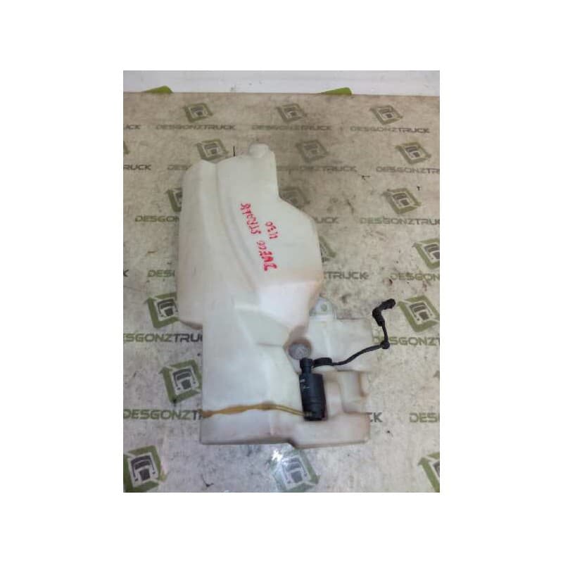 Recambio de deposito limpia para iveco trucks stralis as 190s48 referencia OEM IAM 504011556