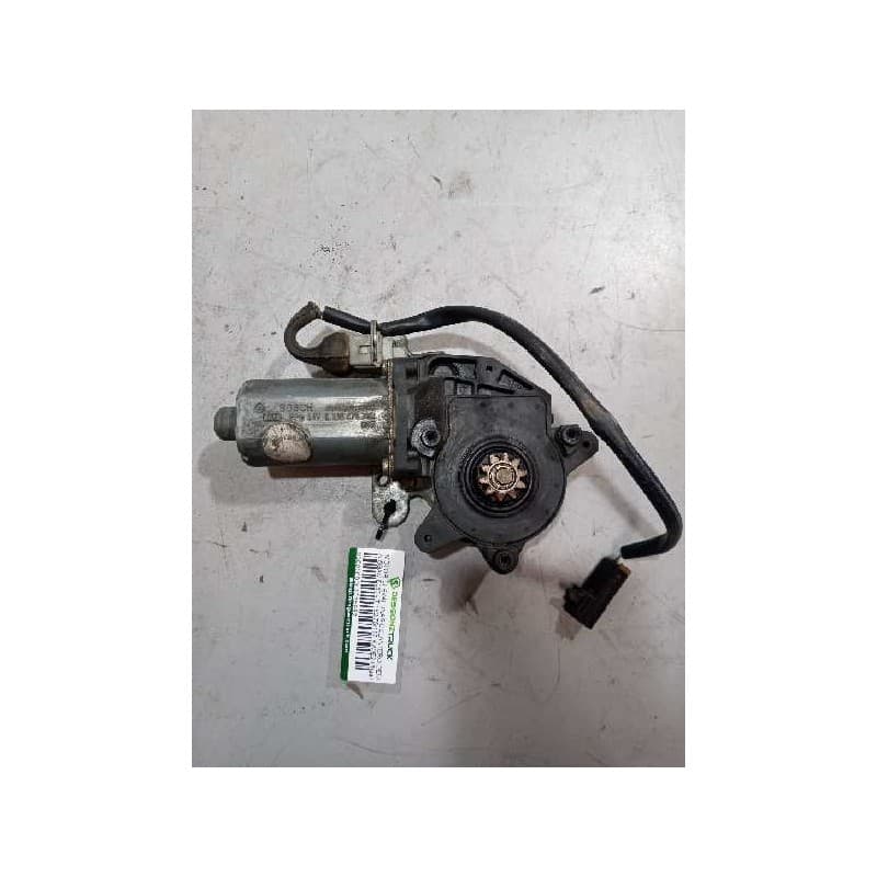 Recambio de motor elevalunas delantero derecho para nissan eco - t 160.75/117 kw/e2 chasis / 3230 / 7.49 cabina individual refer - Blanco