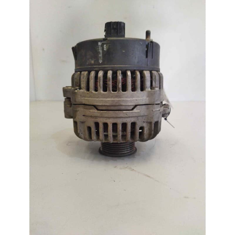 Recambio de alternador para iveco eurorider 38 c-31 referencia OEM IAM 0986045170 28V/90A - Blanco