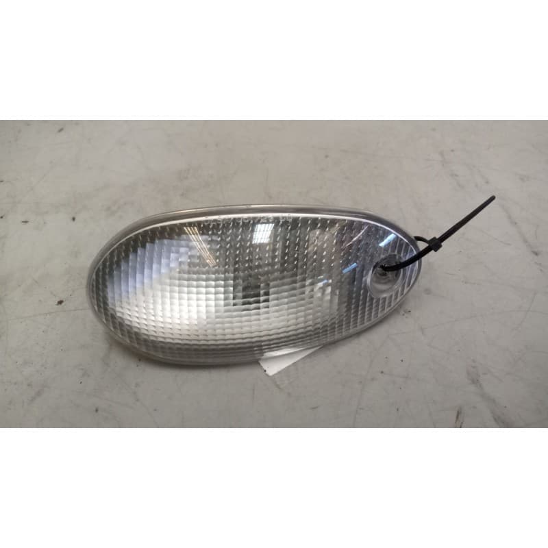 Recambio de piloto luz galibo izquierdo para iveco eurocargo 05.03 5.9 diesel referencia OEM IAM 504047264 - Blanco