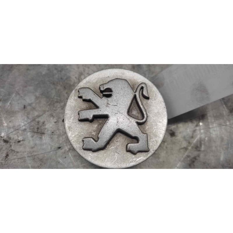 Recambio de tapacubos para peugeot 406 berlina (s1/s2) referencia OEM IAM 9622199277