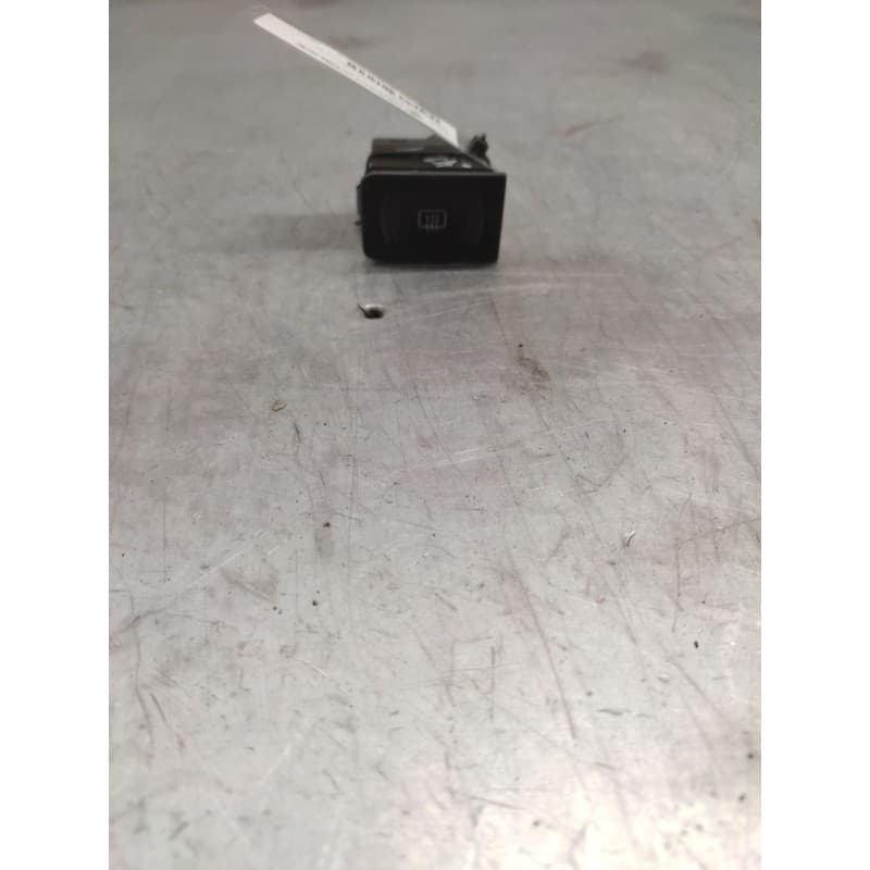 Recambio de boton antivaho para volkswagen golf iv berlina (1j1) 1.9 tdi referencia OEM IAM 1J0959621C - Blanco