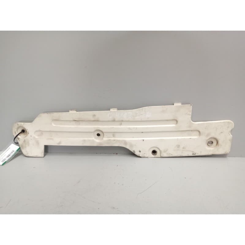 Recambio de molduras delanteras para volvo fh 480 12.8 diesel referencia OEM IAM 20507020 - Blanco