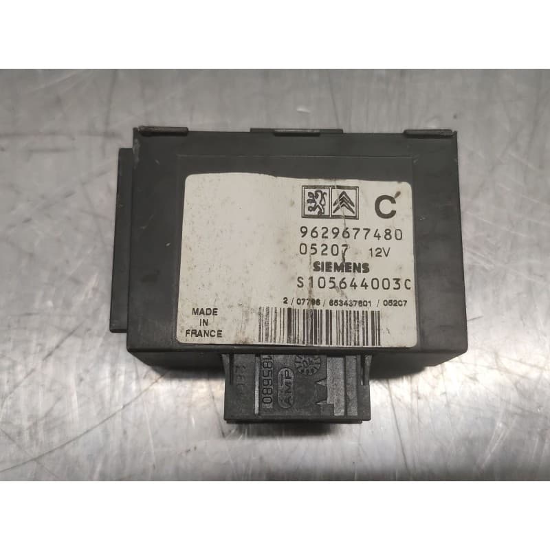 Recambio de centralita cierre para fiat scudo furgoneta (220_) 1.9 d referencia OEM IAM S105644003C