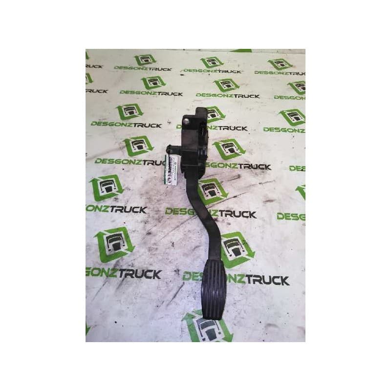 Recambio de pedal acelerador para iveco daily caja cerrada (2006 =>) referencia OEM IAM 504061734 0281002632 - Blanco