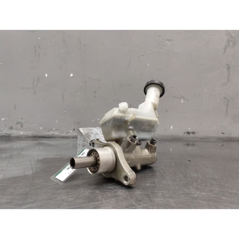 Recambio de bomba freno para renault clio iii authentique referencia OEM IAM 8200129956 - Negro