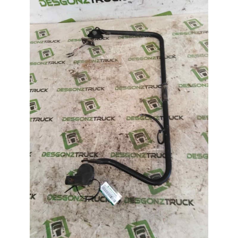 Recambio de brazo retrovisor izquierdo para pegaso trucks mider 260 referencia OEM IAM - Blanco