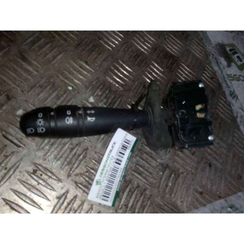 Recambio de mando intermitentes para renault master caja abierta/chasis ab '98 caja abierta batalla 3578 referencia OEM IAM 3696 - Blanco