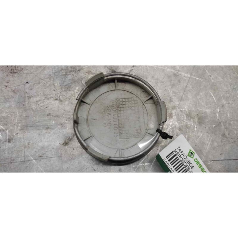 Recambio de tapacubos para mercedes-benz clase c (w203) berlina referencia OEM IAM A1704000025