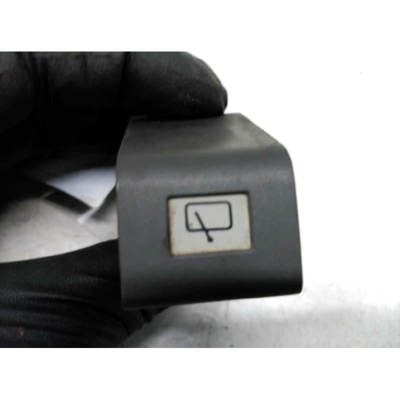 Recambio de boton limpia trasero para renault 5 (b/c40) gtl (b/c 402, c 407) referencia OEM IAM - Gris