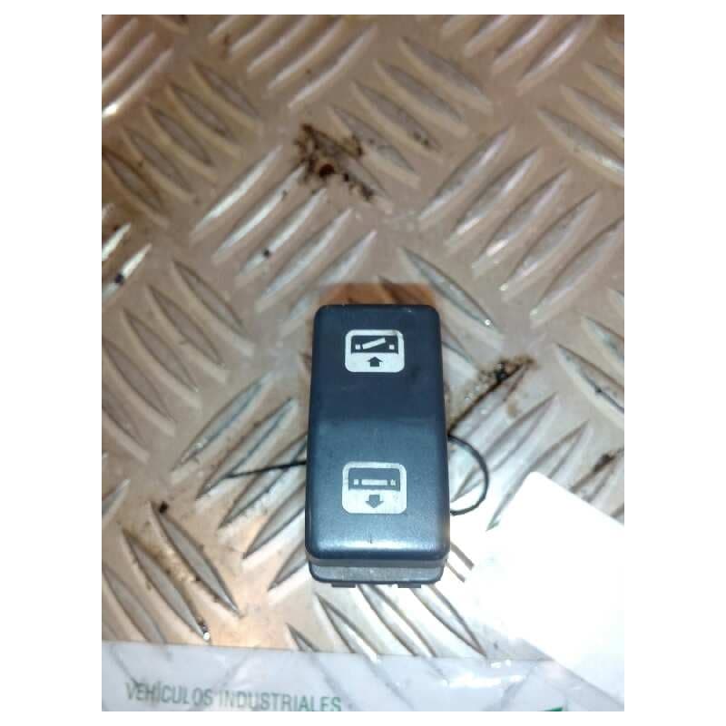Recambio de interruptor para renault premium route 2006 fas 4x2 larga distancia referencia OEM IAM 5010589795 - Blanco
