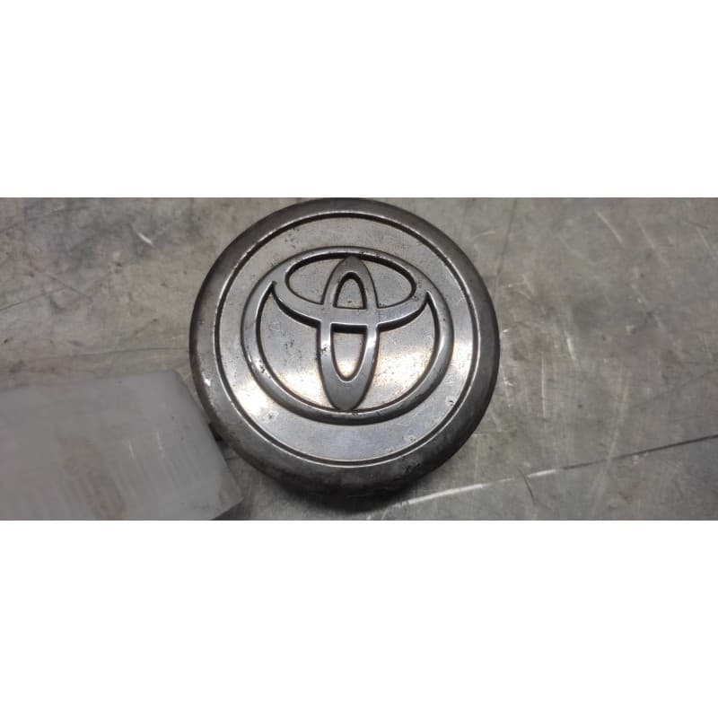 Recambio de tapacubos para toyota avensis berlina (t25) referencia OEM IAM 426030F010