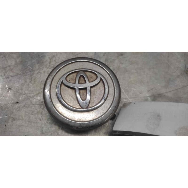Recambio de tapacubos para toyota avensis berlina (t25) referencia OEM IAM 426030F010