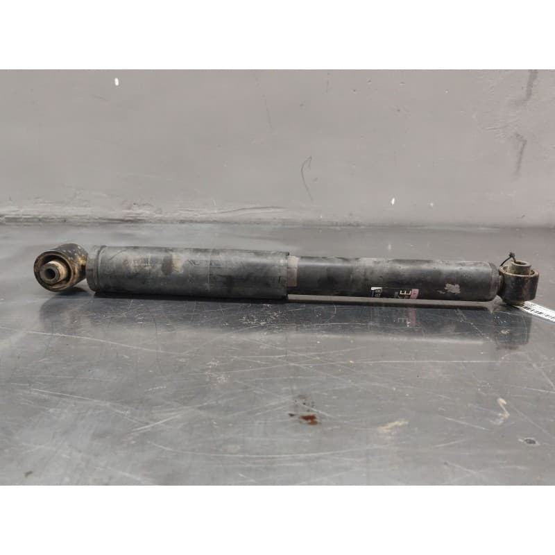 Recambio de amortiguador trasero izquierdo para nissan x-trail ii (t31) 2.0 dci 4x4 referencia OEM IAM 814902001650 - Dorado