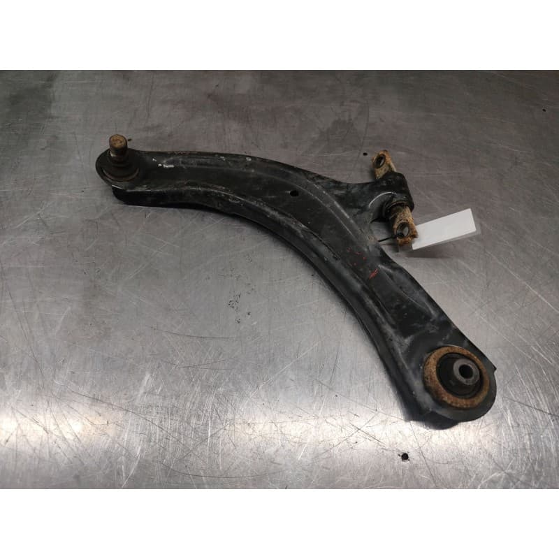Recambio de brazo suspension inferior delantero izquierdo para nissan x-trail ii (t31) 2.0 dci 4x4 referencia OEM IAM - Dorado