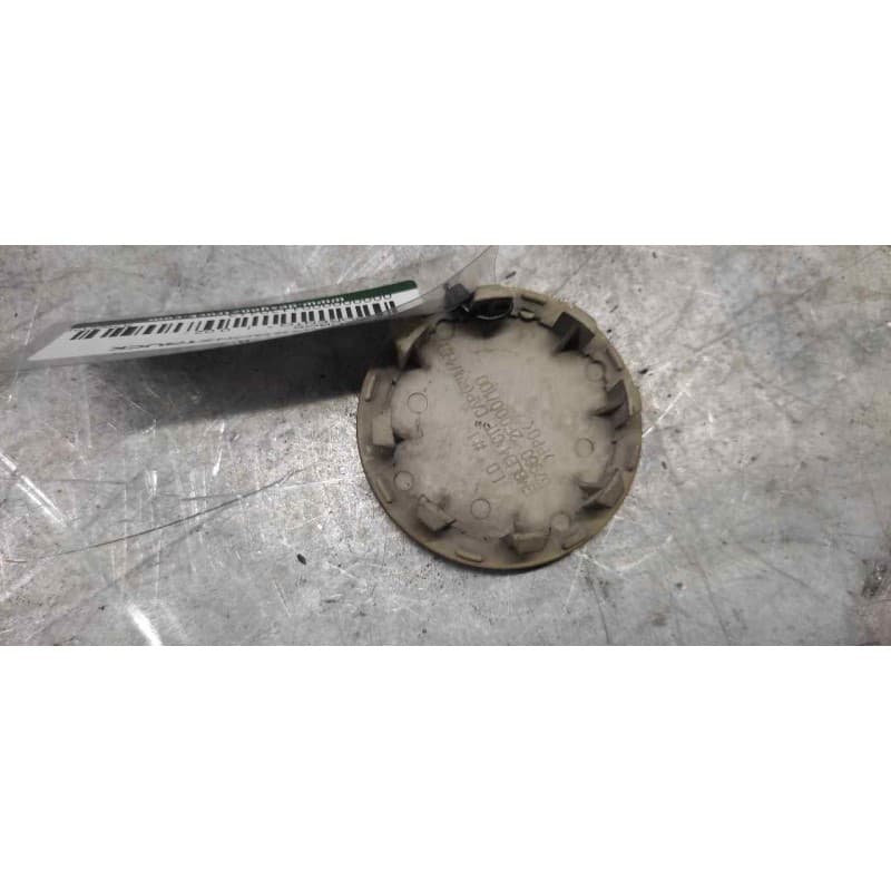 Recambio de tapacubos para kia sorento referencia OEM IAM 529602F000