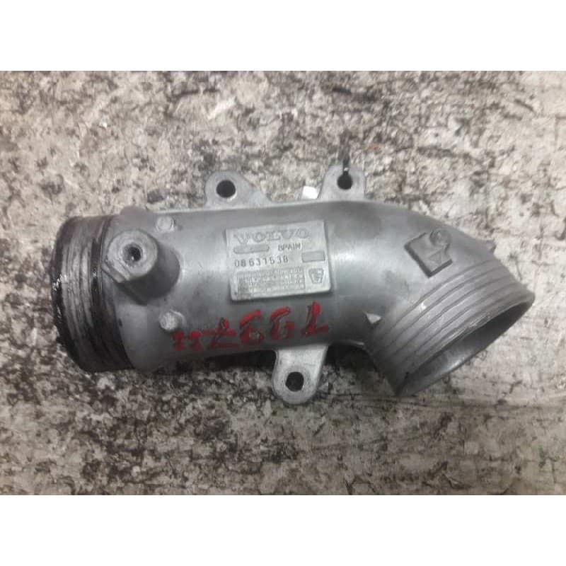 Recambio de tubo para volvo xc70 2.4 d awd ocean race referencia OEM IAM 08631538 INTERCOOLER