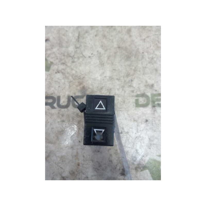 Recambio de mando elevalunas delantero izquierdo para renault trucks midliner m 180.10/c (175cv) referencia OEM IAM - Blanco