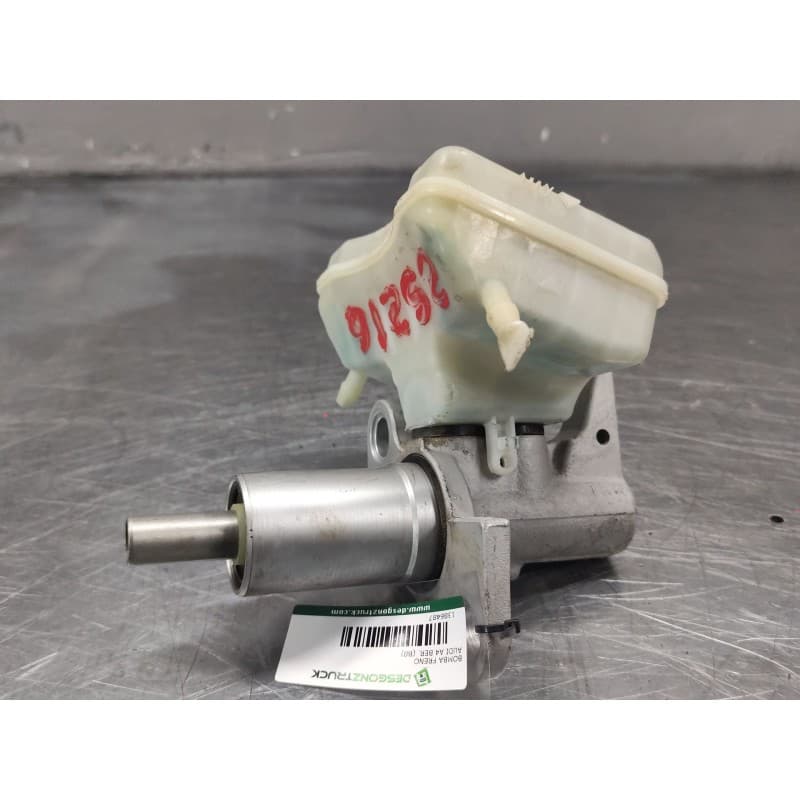 Recambio de bomba freno para audi a4 ber. (b8) básico referencia OEM IAM - Blanco