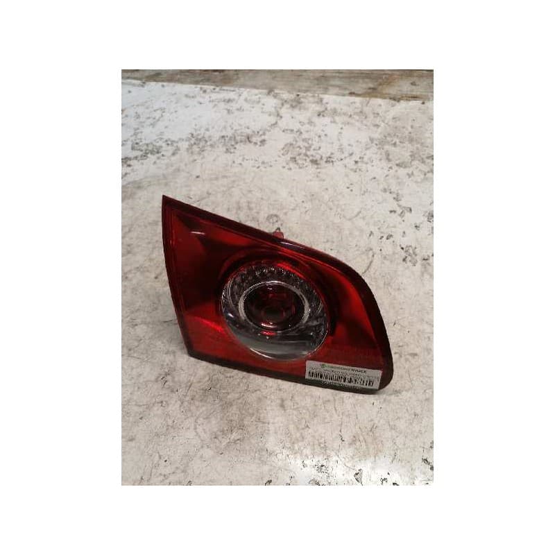 Recambio de piloto trasero izquierdo interior para volkswagen passat variant (3c5) advance referencia OEM IAM 2 PINS - Rojo