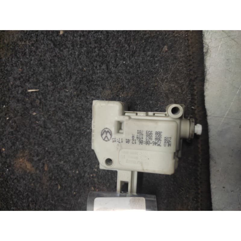 Recambio de motor cierre centralizado porton para audi a6 avant (4b5) 2.5 tdi referencia OEM IAM 3B0862159A 2 PINS - Gris