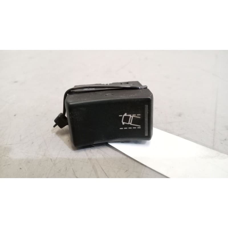 Recambio de interruptor para volvo fm 460 12.8 diesel referencia OEM IAM 21211226 - Blanco