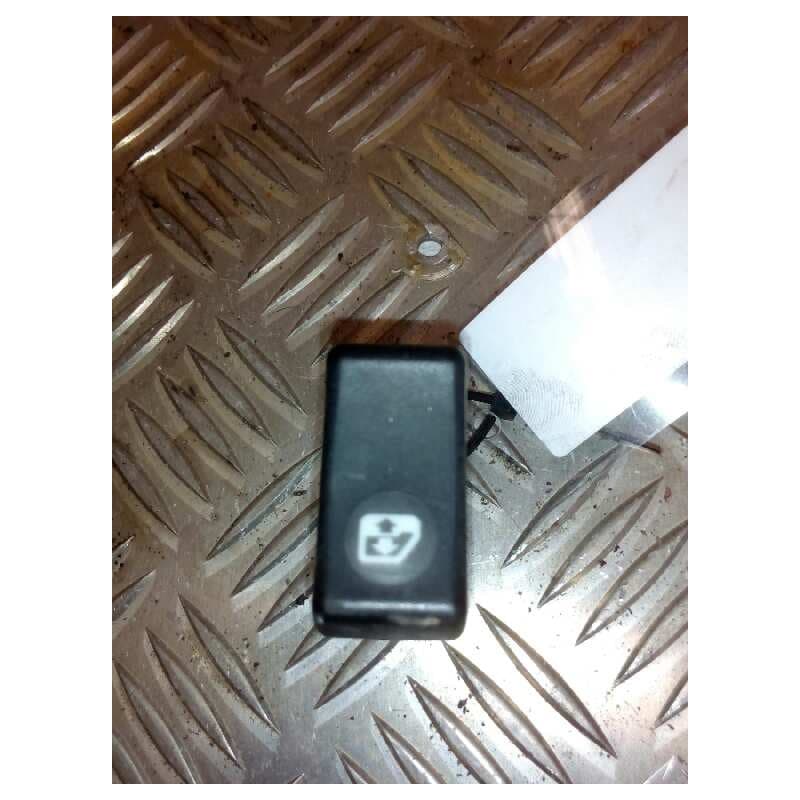 Recambio de mando elevalunas delantero derecho para renault hr 420.18/26 premium 01 fsa 4x2 420.18 larga distancia referencia O
