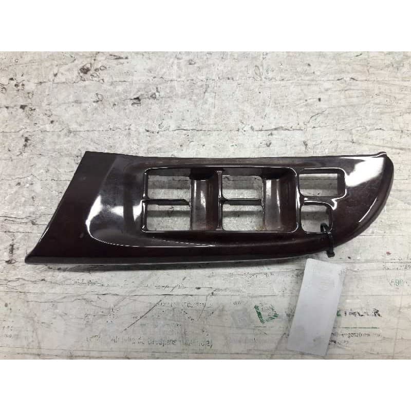 Recambio de embellecedor mando elevalunas para nissan maxima qx (ca33) 3.0 elegance referencia OEM IAM 809612Y100 DEL. IZQ.