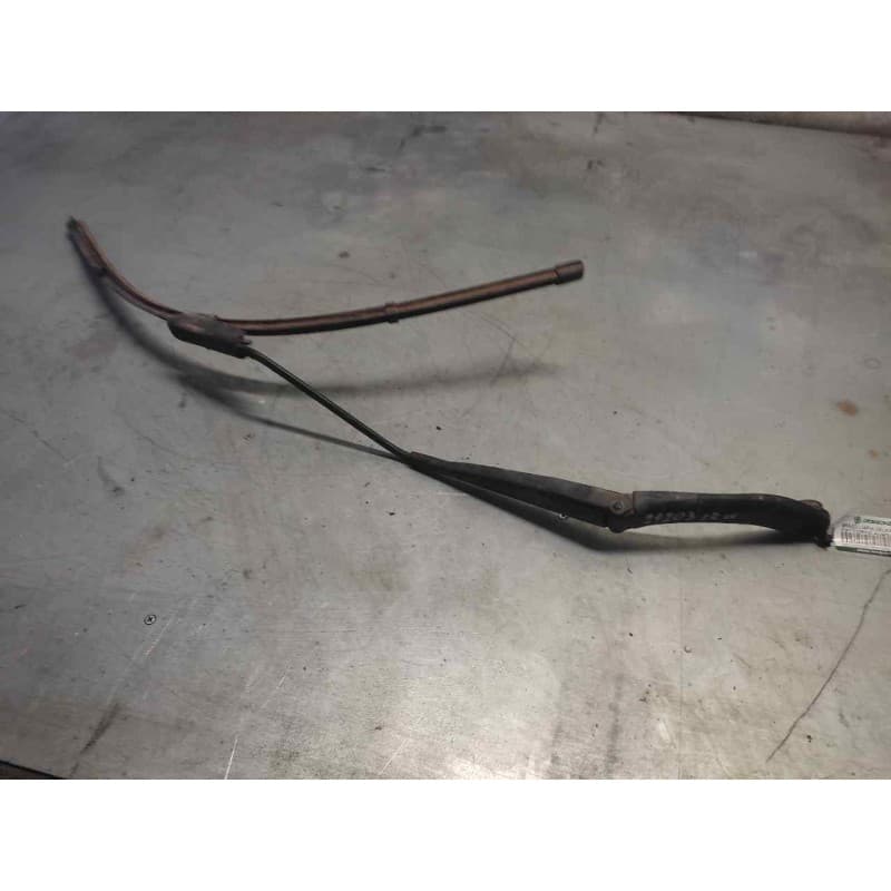 Recambio de brazo limpia delantero izquierdo para fiat fiorino furgoneta/monovolumen (225_) 1.4 (225bxa1a, 225bxf1a) referencia - Blanco