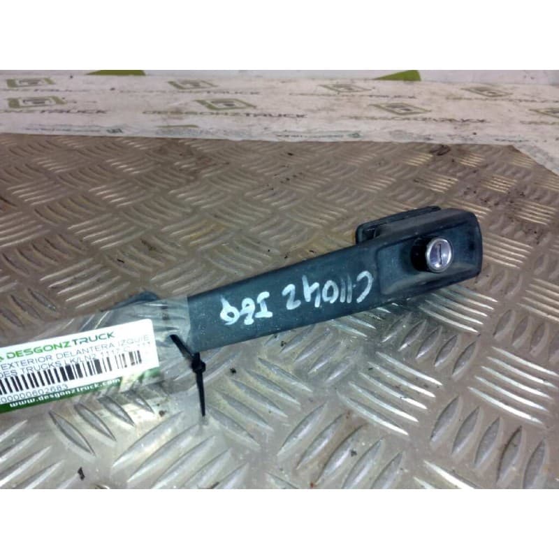 Recambio de maneta exterior delantera izquierda para mercedes trucks lk/ln2 1117 o, 1117 lo (158-170cv) referencia OEM IAM - Blanco