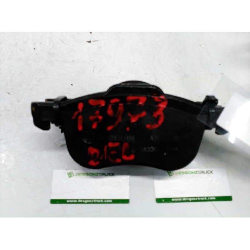 Recambio de pastillas de freno delanteras para volvo s60 berlina 2.4 d referencia OEM IAM - Azul
