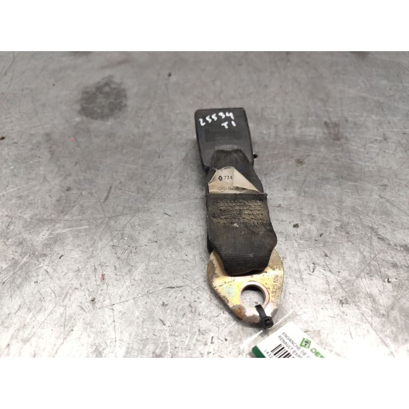 Recambio de enganche de cinturon trasero izquierdo para renault express furgoneta/monovolumen (f40_, g40_) 1.9 d (f40r) referenc