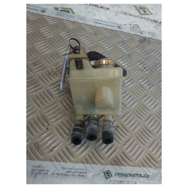 Recambio de deposito liquido de frenos para nissan trade 100 3.0 turbodiesel referencia OEM IAM - Blanco