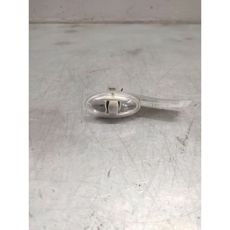 Recambio de piloto lateral derecho para citroën c3 1.1 furio referencia OEM IAM 2 PINS - Granate