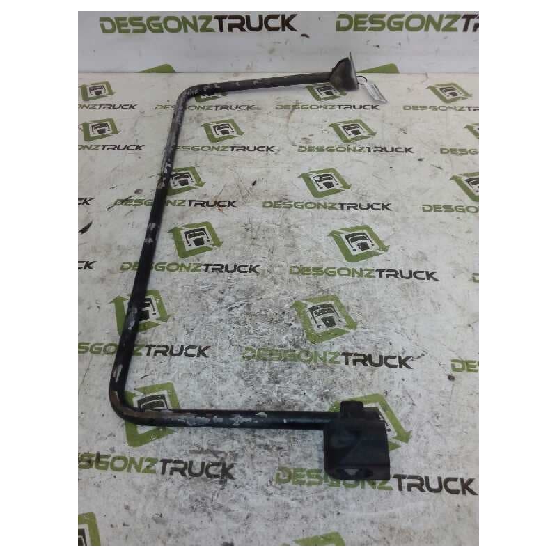 Recambio de brazo retrovisor derecho para volvo trucks fs 7 fs 720 es (220cv) referencia OEM IAM - Blanco