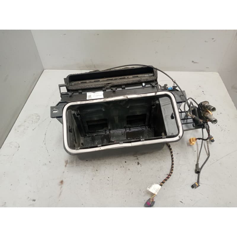 Recambio de calefaccion entera normal para man tg-m 15.280 6.9 diesel referencia OEM IAM 81619026025 - Blanco
