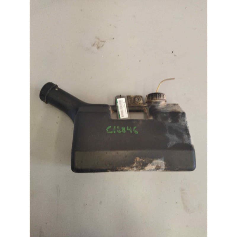 Recambio de deposito limpia para renault trucks dg 230.20 referencia OEM IAM - Blanco
