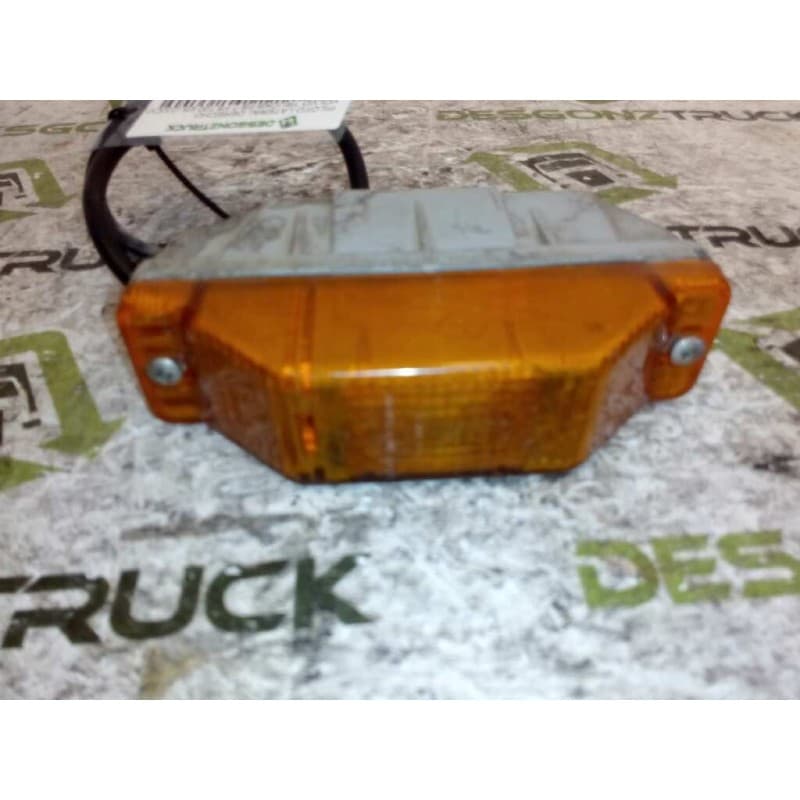 Recambio de piloto lateral derecho para volvo trucks fs 7 fs 720 es (220cv) referencia OEM IAM - Blanco