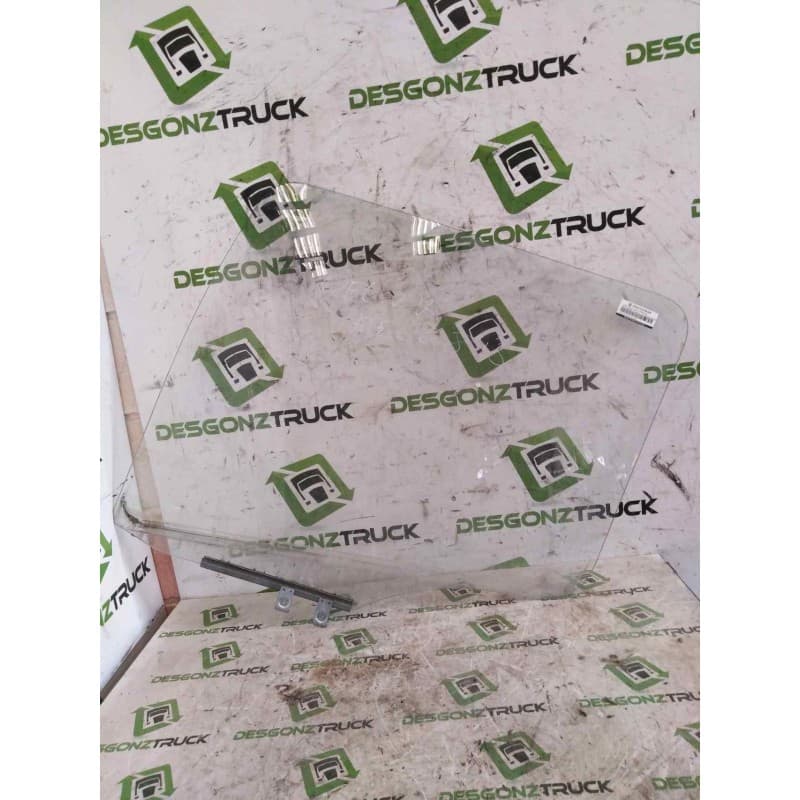 Recambio de luna delantera derecha para mercedes-benz atego 4-cilindros 4x2/bm 970/2/5/6 815 (4x2) om 904 la l (largo) referenci