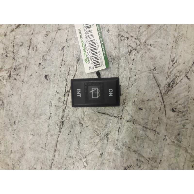 Recambio de boton agua limpia para kia carnival ii 2.9 cdri executive referencia OEM IAM 0K53B - Negro