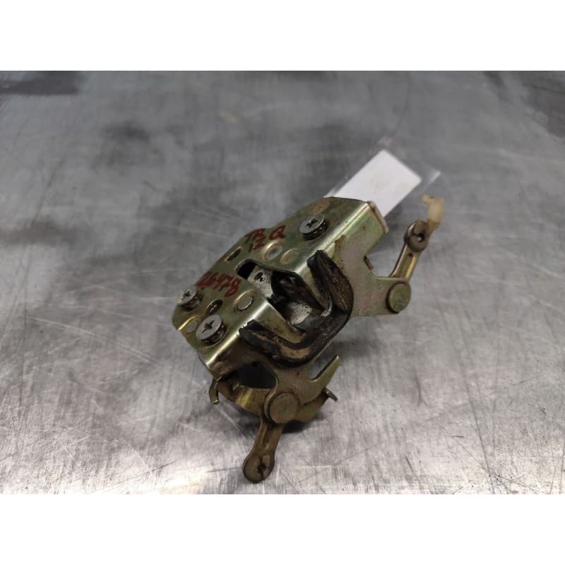 Recambio de cerradura puerta trasera izquierda para nissan patrol iii/2 station wagon (w260) 2.8 d 4x4 referencia OEM IAM - Rojo