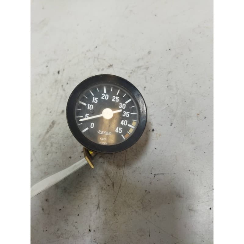 Recambio de cuadro instrumentos para nissan trucks l35.08 ...... referencia OEM IAM 015007830 CUENTA REVOLUCIONES